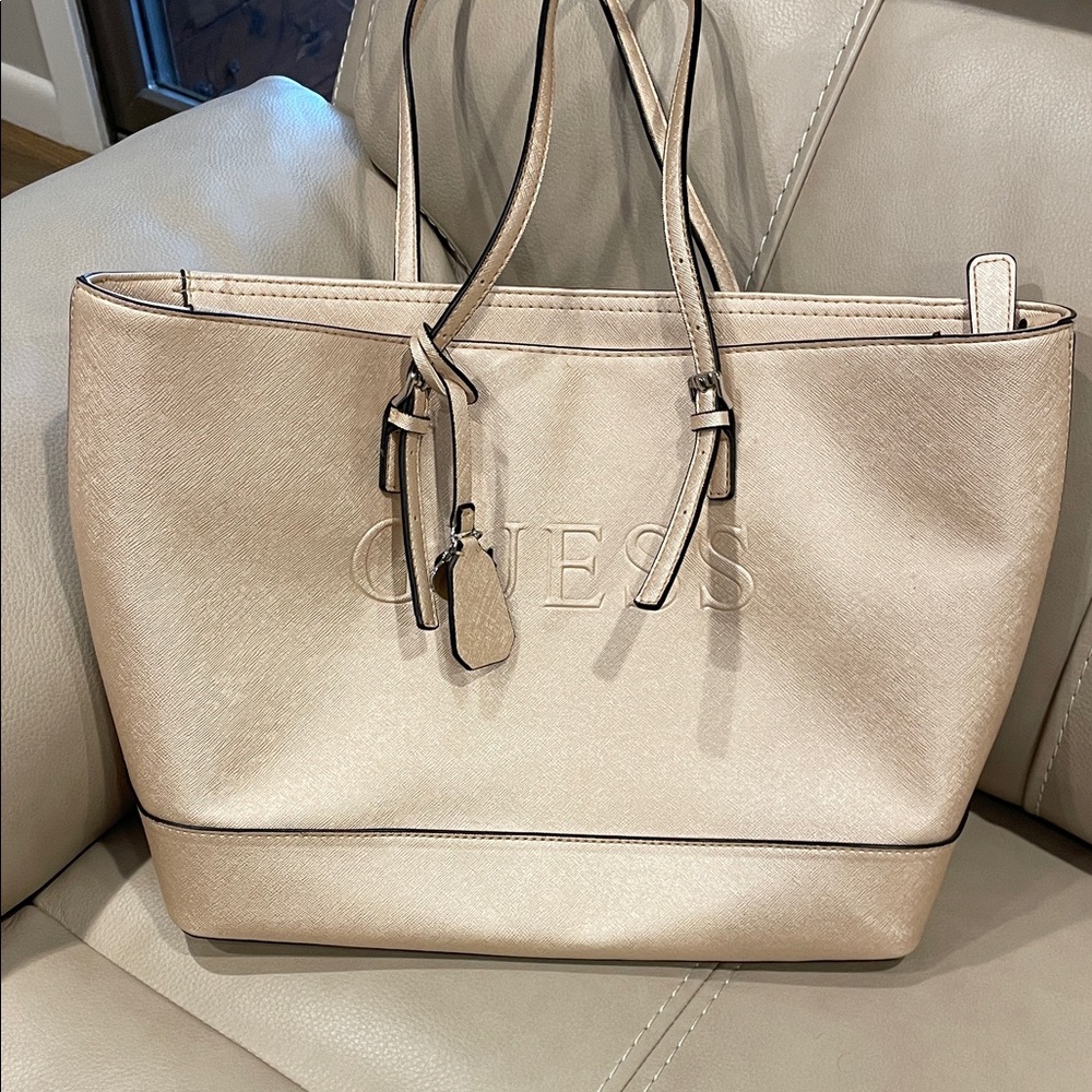 NEW GUESS Beige Tote Bag
